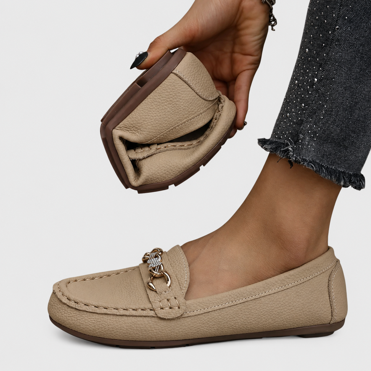 Quinby | Women's Slip-On Chain Detail Loafer Flat