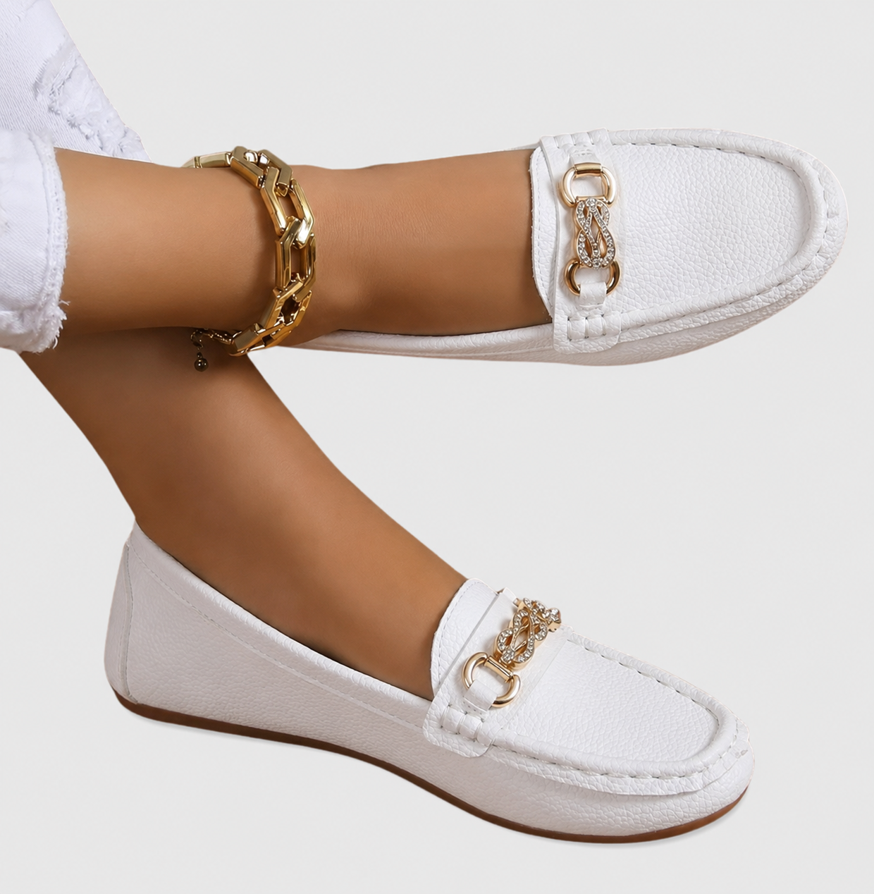 Quinby | Women's Slip-On Chain Detail Loafer Flat
