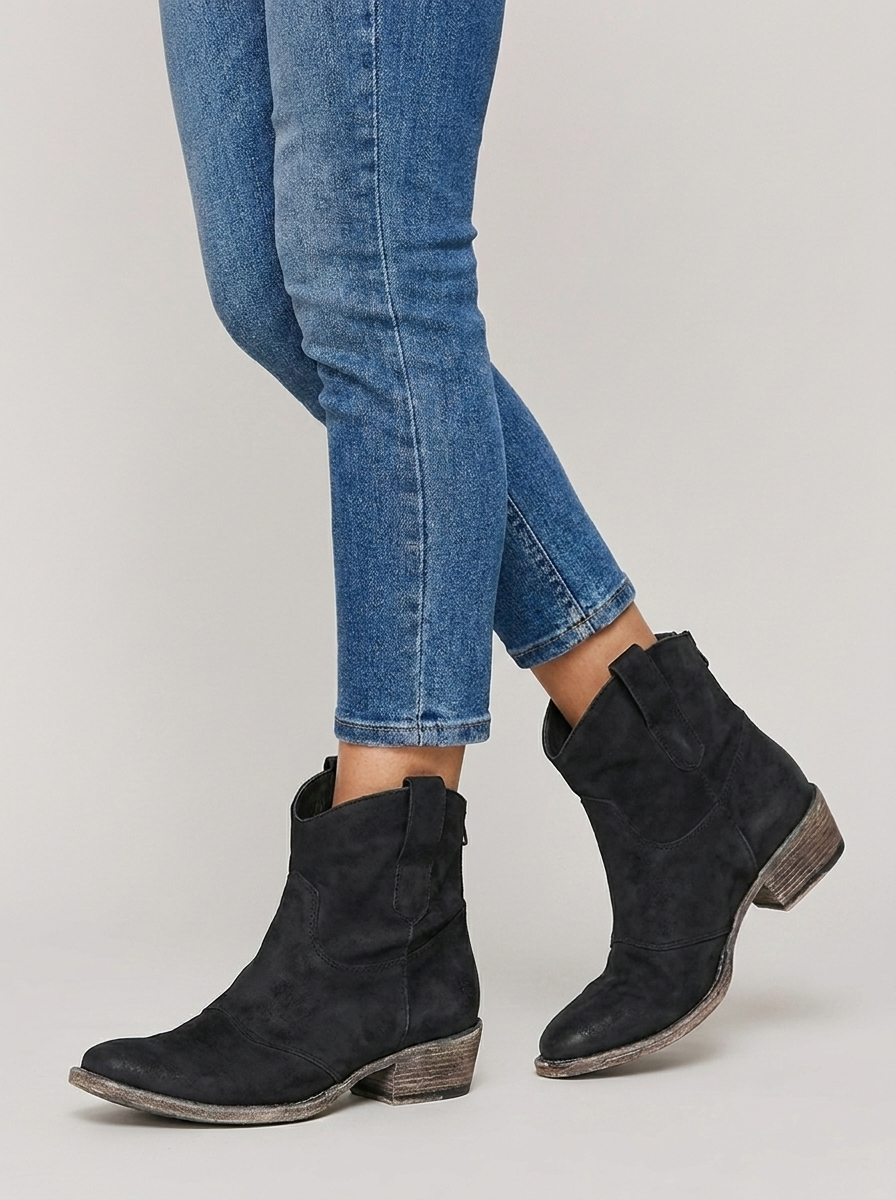 Women's western cowboy ankle boots in black washed suede