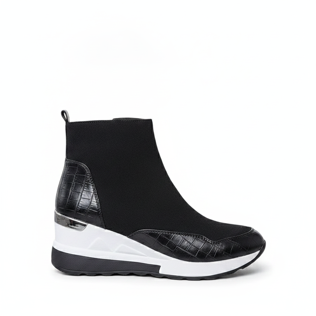 Maele | Women's Lace-Up Wide Fit Leather Boots